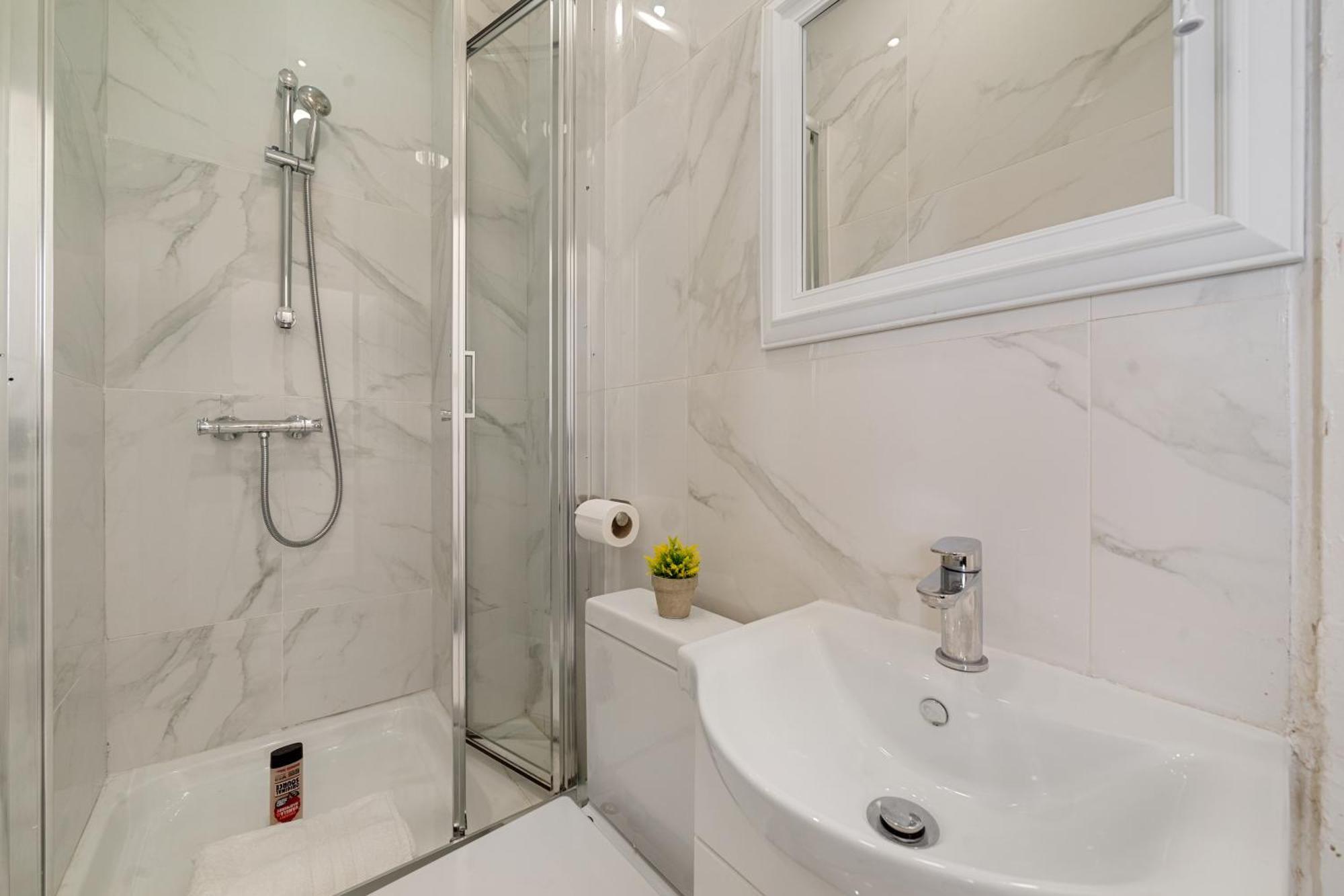 Spacious 3-Bedroom Residence In Exclusive Mayfair 7Gc London Exterior photo